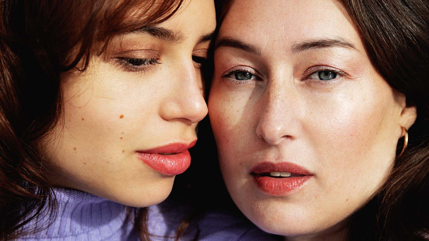 The Benefits of Natural Makeup and How to Easily Make the Switch